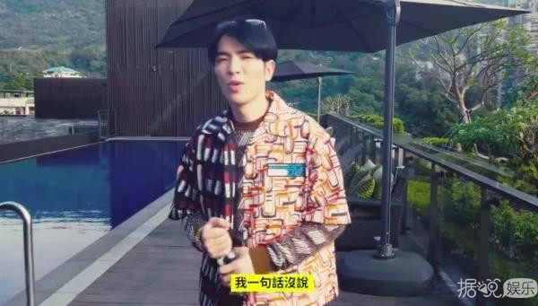 带有足球场的别墅,足球场别墅效果图