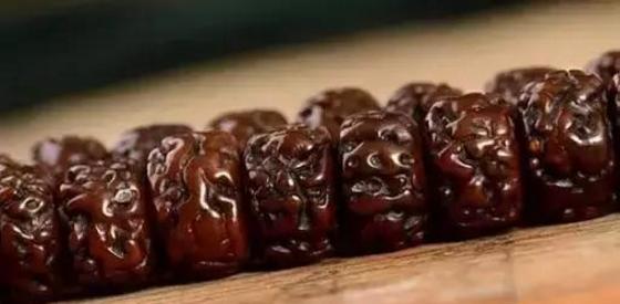 我的金刚菩提盘的不一样怎么办,我的金刚为啥盘的里面都是灰