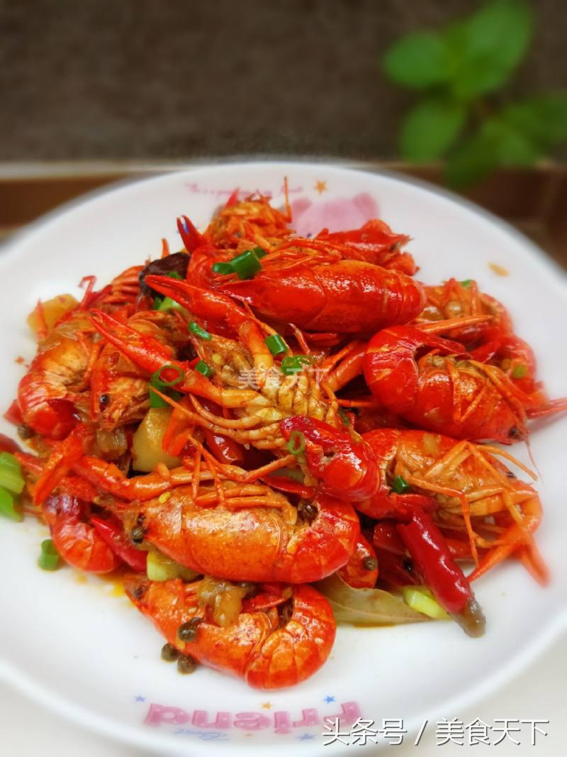 夏天怎么能少得了麻辣小龙虾,夏天的快乐一定少不了麻辣小龙虾
