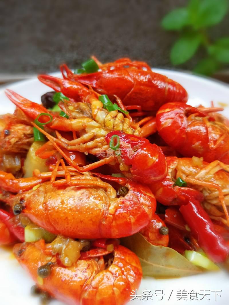夏天怎么能少得了麻辣小龙虾,夏天的快乐一定少不了麻辣小龙虾