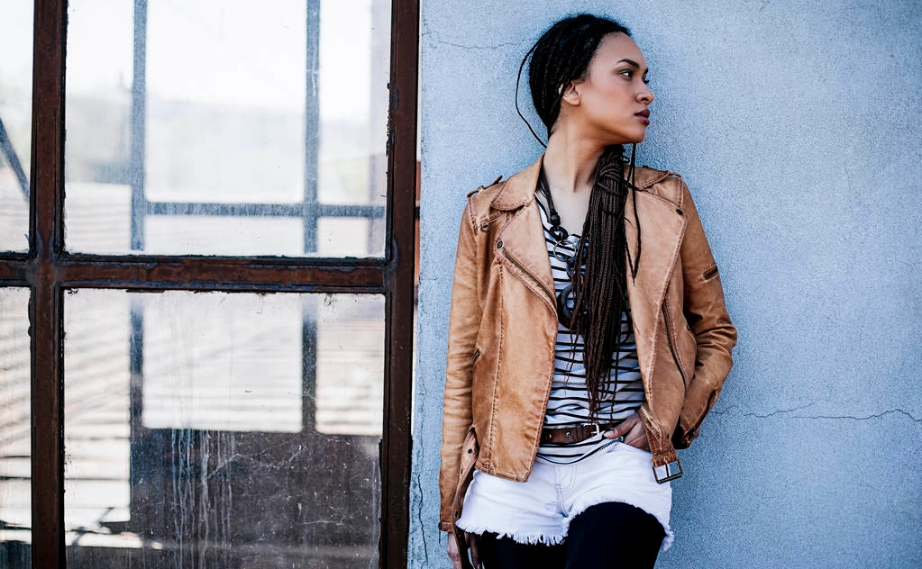 衣柜里的皮衣发霉怎么办,发霉皮衣洗完怎么收藏