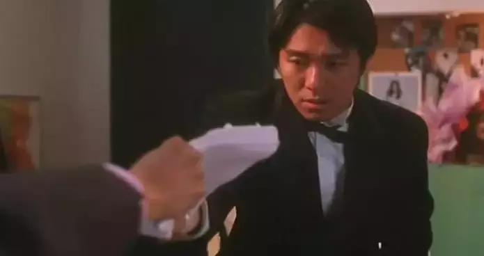 看到周星驰就很心疼,周星驰让人心疼的片段