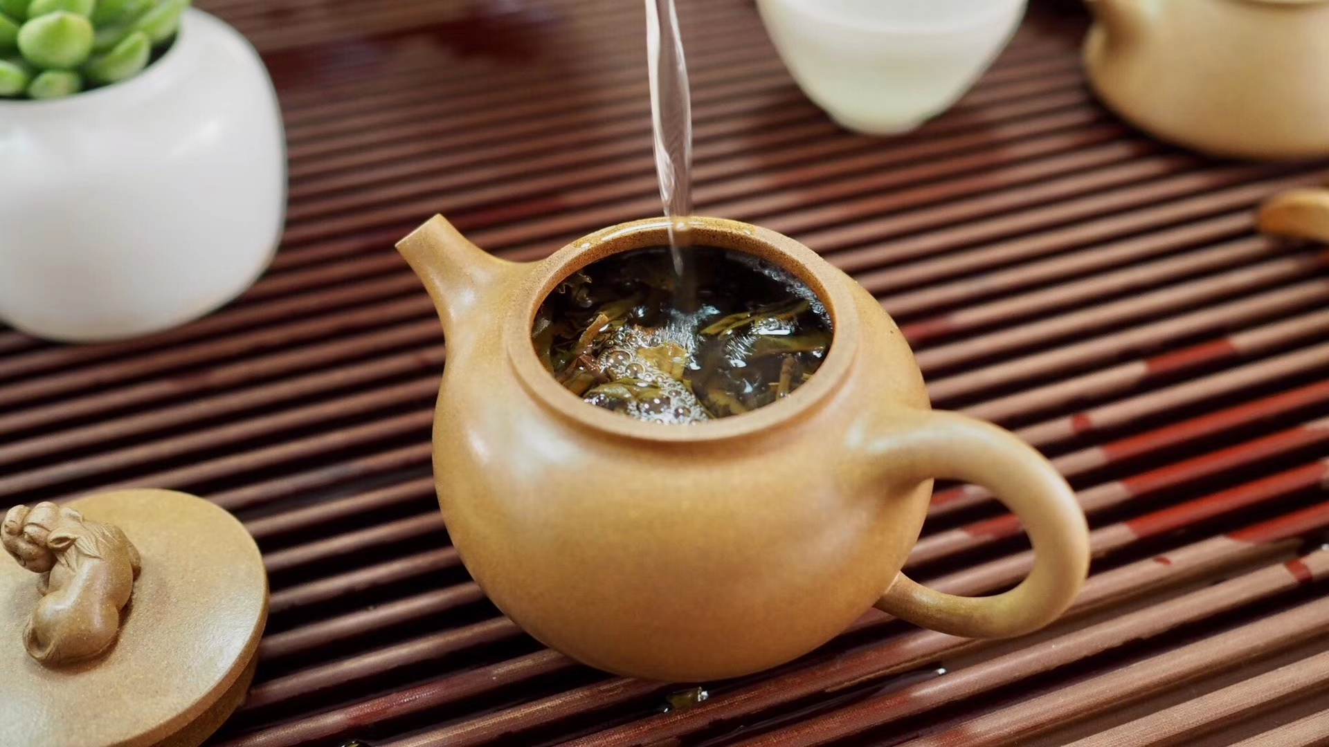 勐库戎氏乔木王茶砖1000克,2013年勐库千年古树茶砖1000克