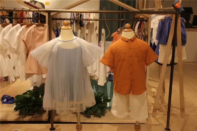 灭霸一响指杀了几个英雄,灭霸一个响指带走了谁一家