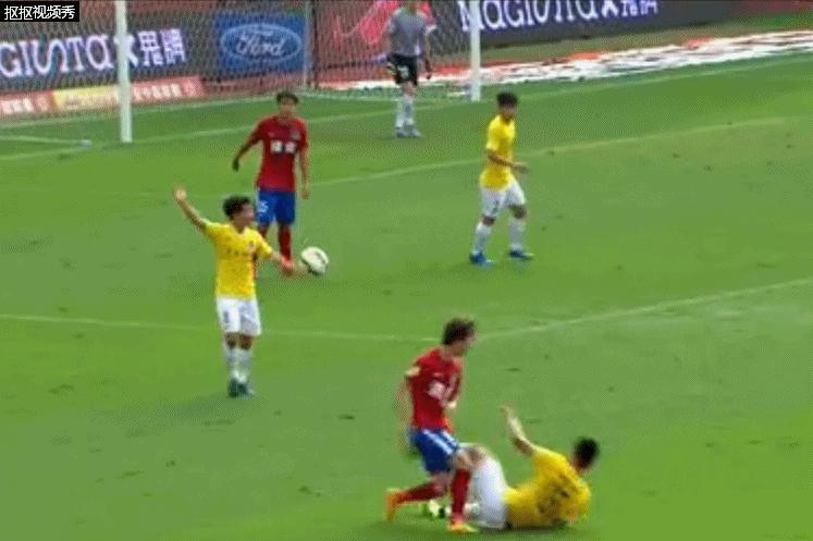 全面还原中甲离谱判罚裁判,中甲赛场判罚