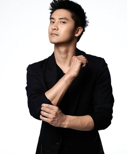 baby与鹿晗,baby踢球