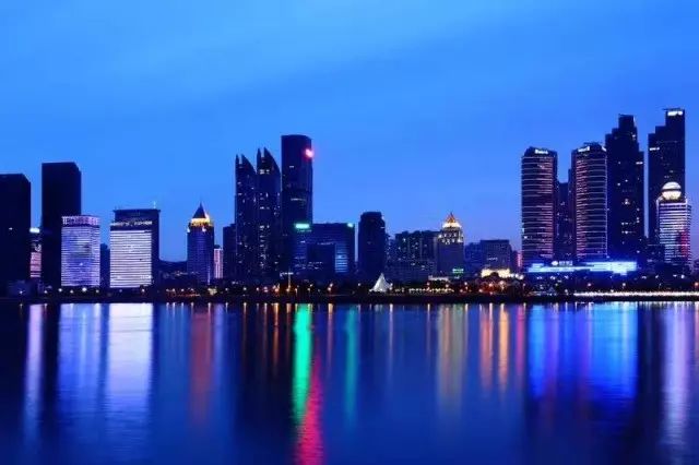 当你一无所有的时候谁会陪着你,当你一无所有的时候谁还会陪着你