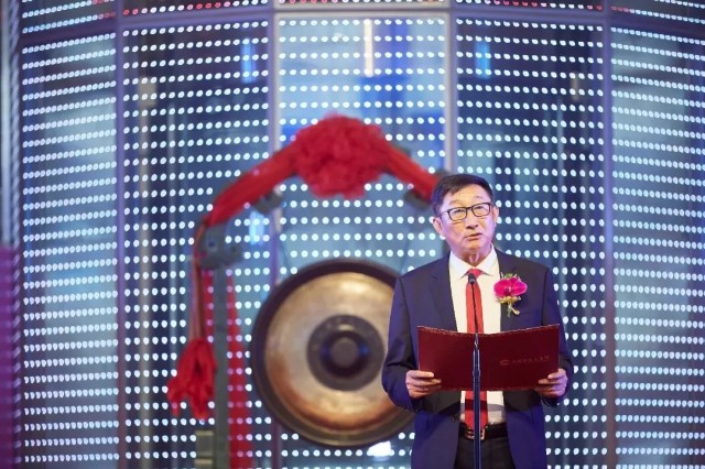 这个机器人品牌请来钟汉良做代言，如今上市，父子档身价达78亿