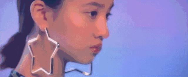 鏈ㄦ潙鎷撳搲鐨勪袱涓コ鍎垮ぇ鐖嗘枡,鏈ㄦ潙鎷撳搲2046鎷嶄簡浜斿勾