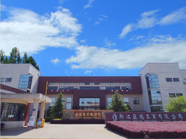 亚德工厂的秘密：签收迪士尼的二次元“魔法梦工厂”