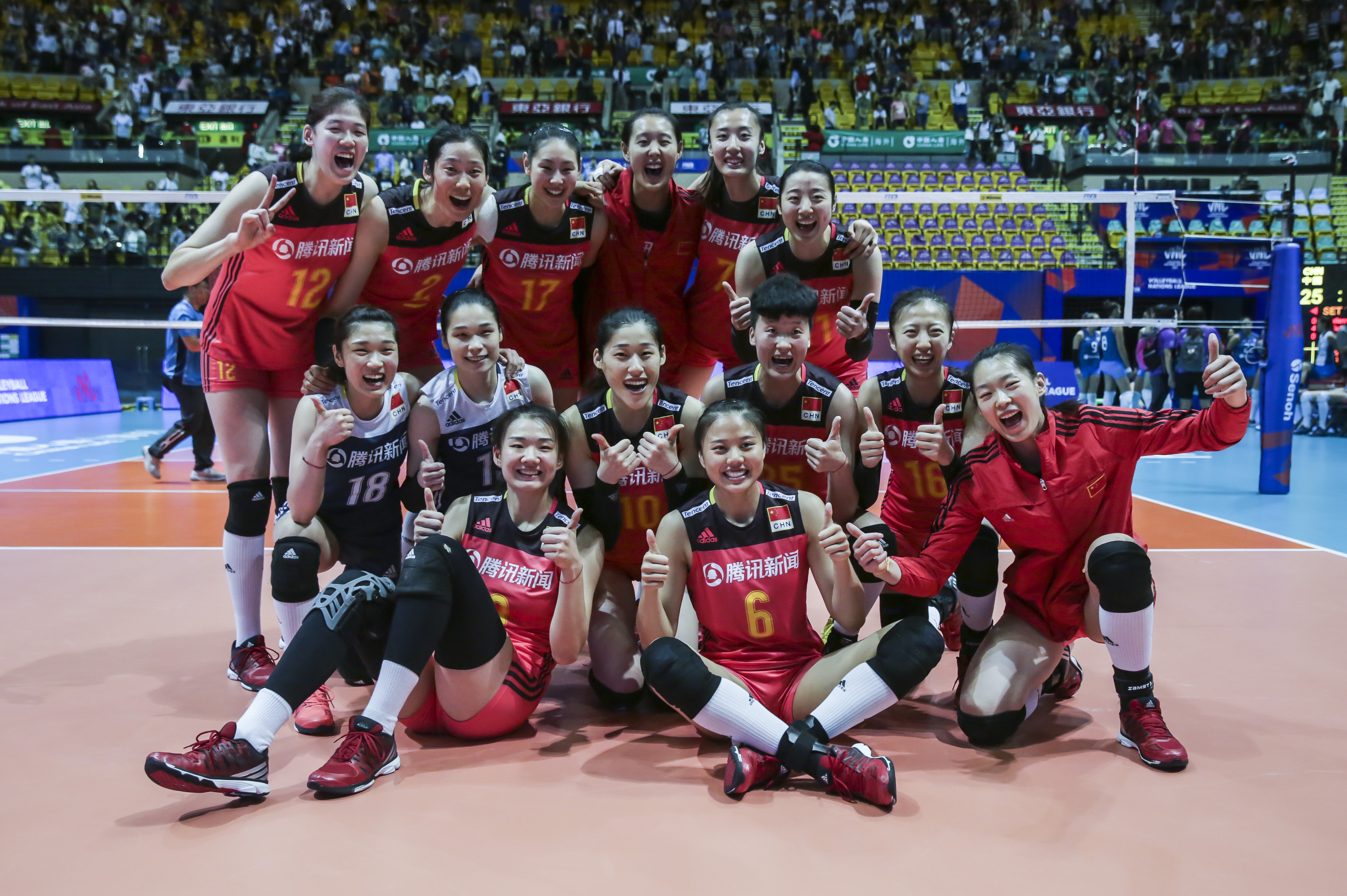 世界女排锦标赛中田久美,郎平和中田久美年前的照片