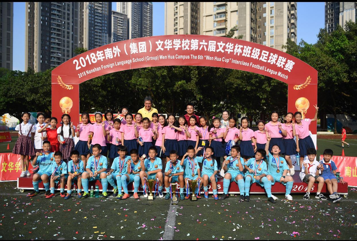 足球解说员张路的博客,名嘴张璐谈中国足球