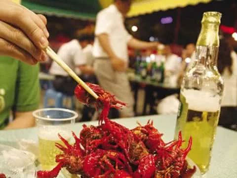 夏天为什么是痛风的高发期,痛风病友记住这9点轻松过夏天