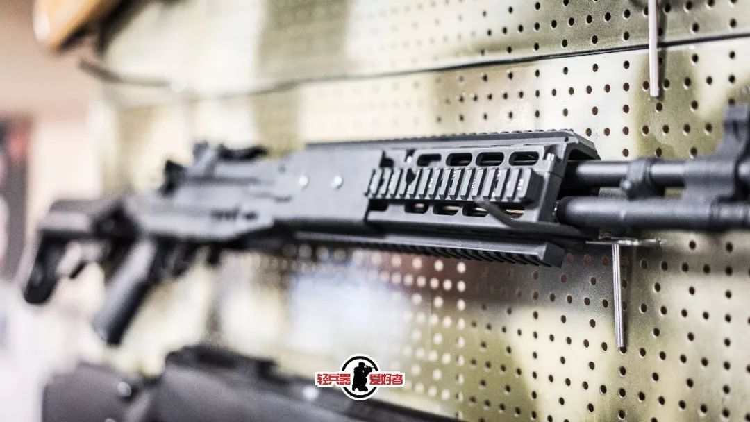 男人天堂，一起逛逛俄罗斯的“*器武**”商店