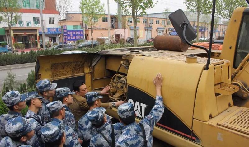 蓝翔挖掘机多久学出来,蓝翔挖掘机是什么水平