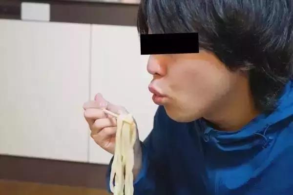 岛国真会玩——自制吹气娃娃,真是寂寞如雪啊!