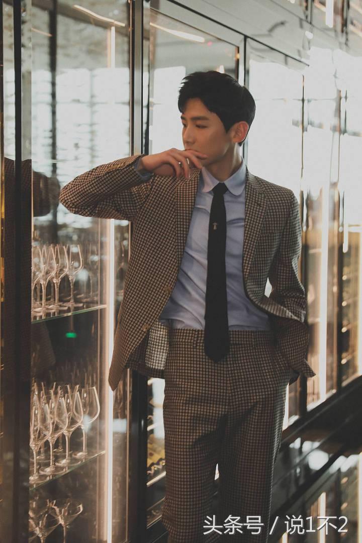 白敬亭注孤生合集,白敬亭被何炅说注孤生