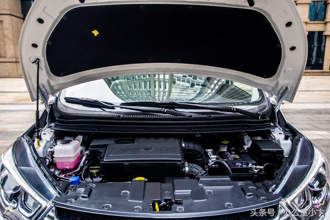 宝骏360和长安欧尚a600哪个好,宝骏310w对比长安欧尚a600