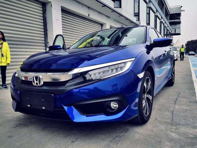 小伙思域爆改,小伙提思域