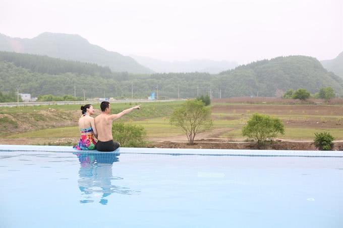 本溪有游泳池的山庄,本溪无边泳池冬天