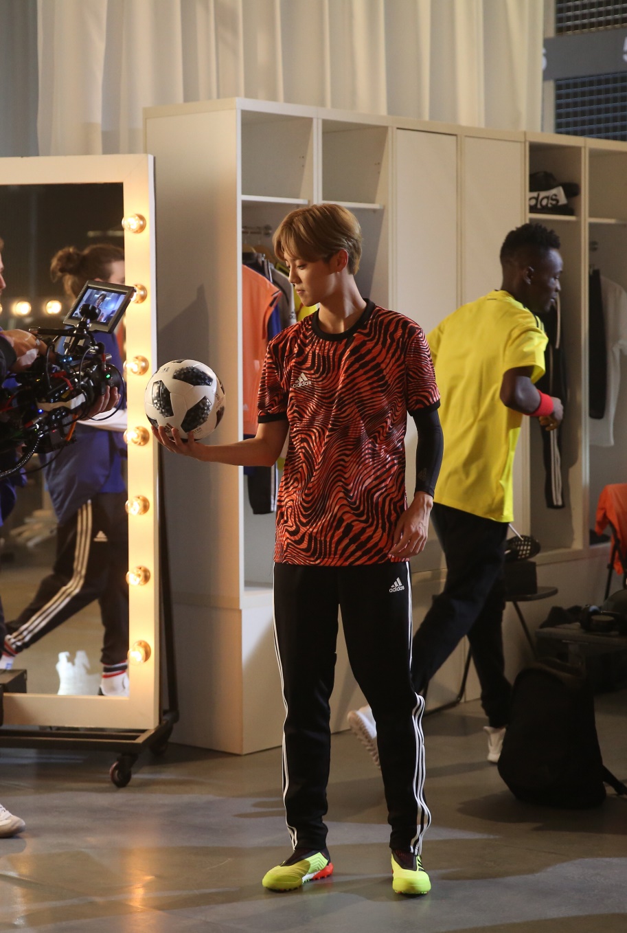 共同见证创造力阿迪达斯召集全球最具影响力的体育文化创造者