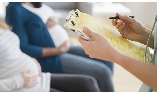怀孕流产需要怎么安慰,先兆流产中医保胎还是西医保胎好