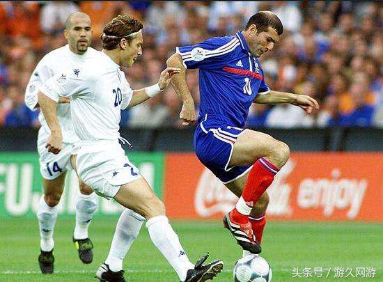 罗纳尔多和c罗谁历史地位高,罗纳尔多c罗巅峰时刻颜值