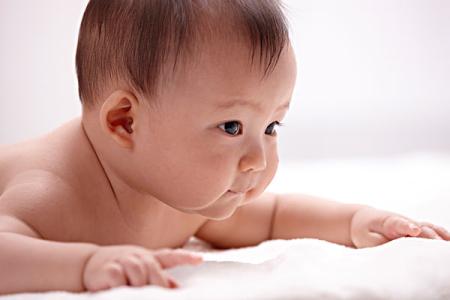 宝宝肛门周围发红，家长一定要采取正确的方式进行护理