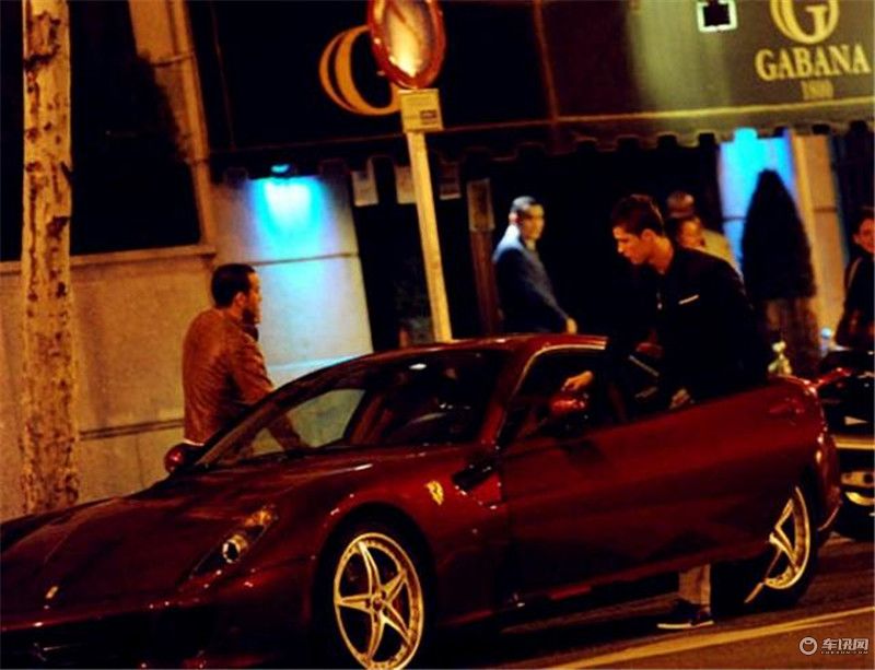 5位世界杯足球巨星都开什么车,各大足球球星都开什么车