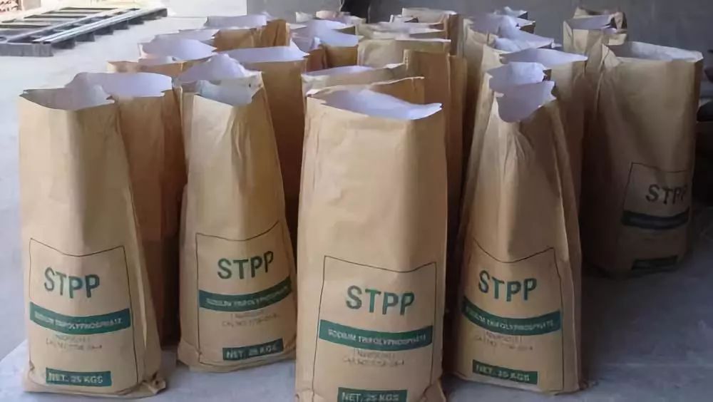 洗衣粉里的磷怎么清洗,洗衣粉污渍用什么去除