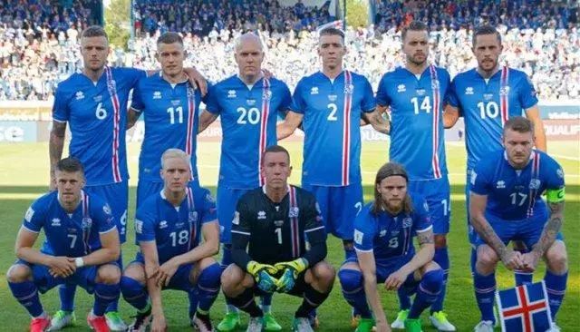 世界杯32强巡礼丹麦,冰岛足球队维京战吼你相信奇迹吗