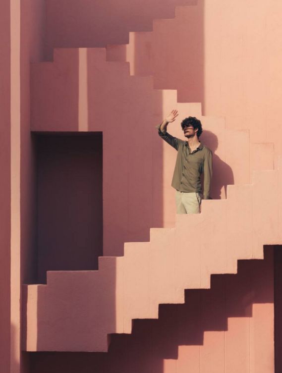 为什么有人晒不黑有人容易晒黑,为什么有的人晒都晒不黑