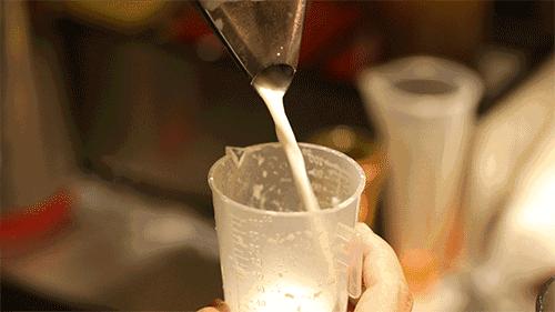 近期排队很火的网红茶 (排队最好的网红茶)