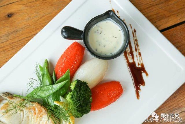 爽爆了！CBD如意湖畔世界杯免费看！啤酒、音乐一个不能少！