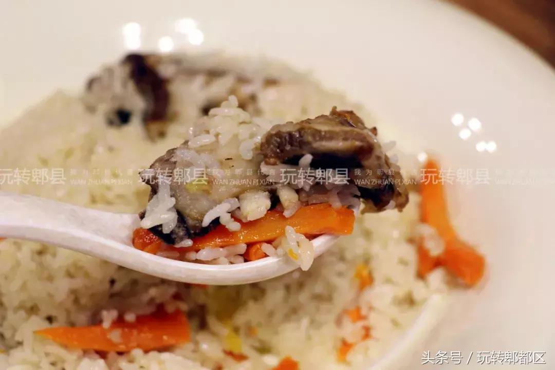 快来!到蜀都万达感受西域风情,品地道*疆新**九必吃!