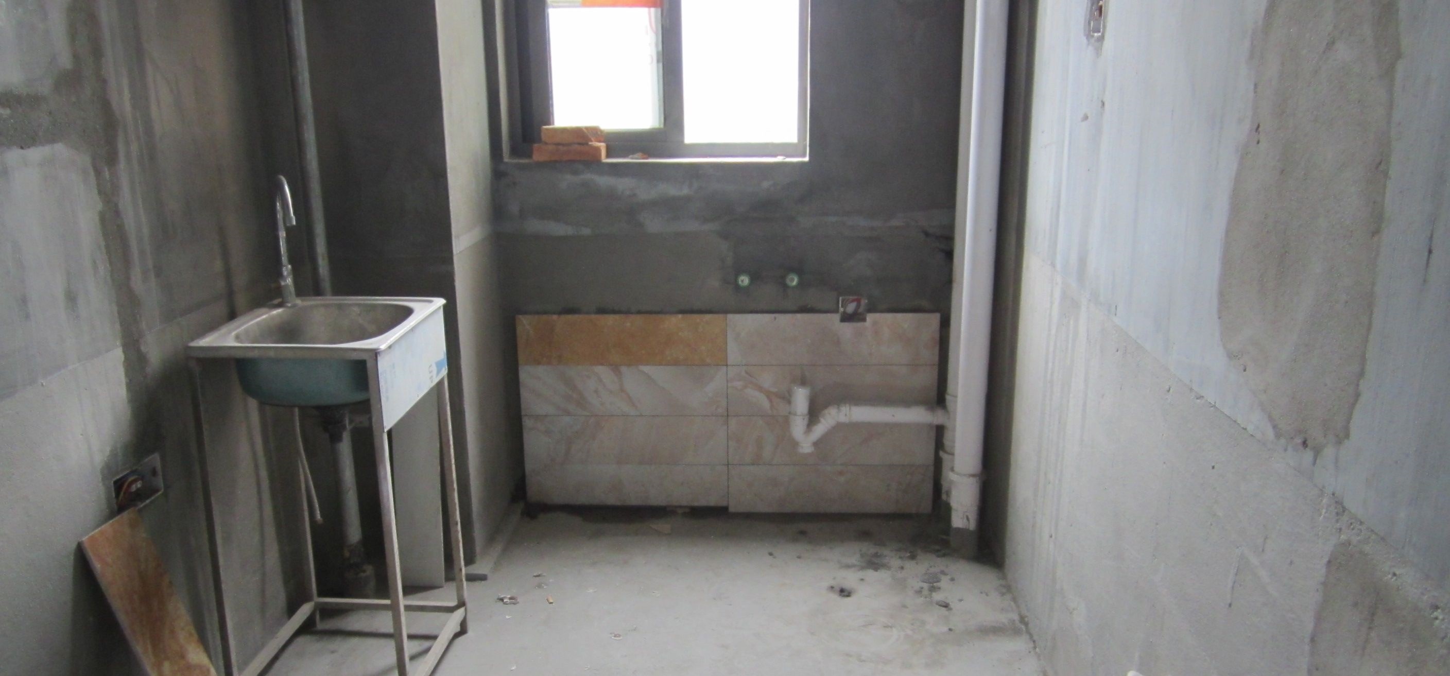 铺瓷砖墙面先铺好还是地面先铺好,瓷砖从上往下铺还是从下往上铺