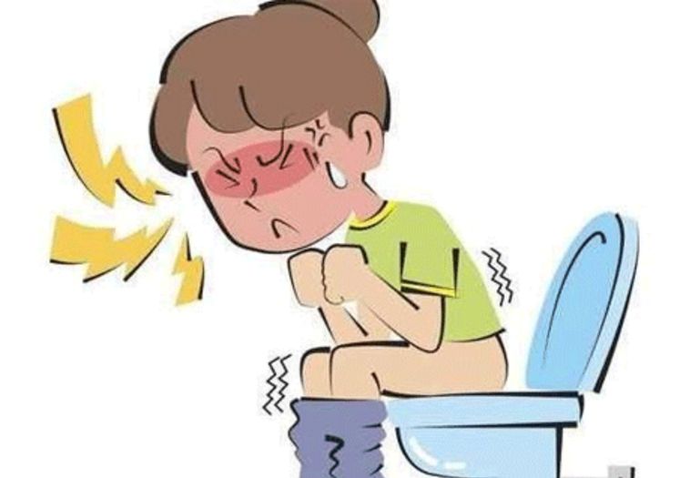 多年老便秘，换个走路姿势就能通！早知道早解决……