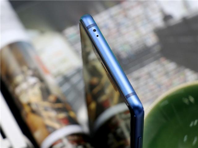 小米8SE评测：一上手就俘获了我的小心脏