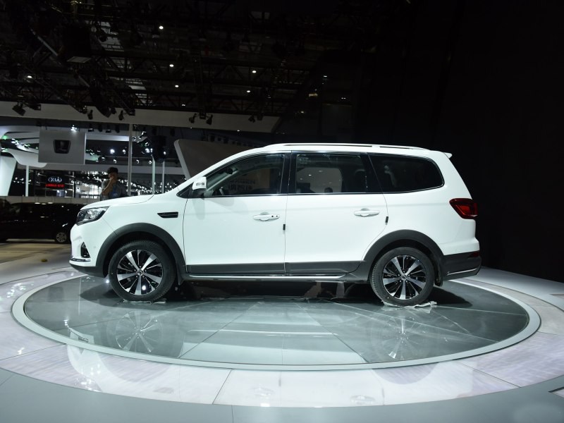 东风汽车风行景逸评价,东风风行景逸x6试驾视频