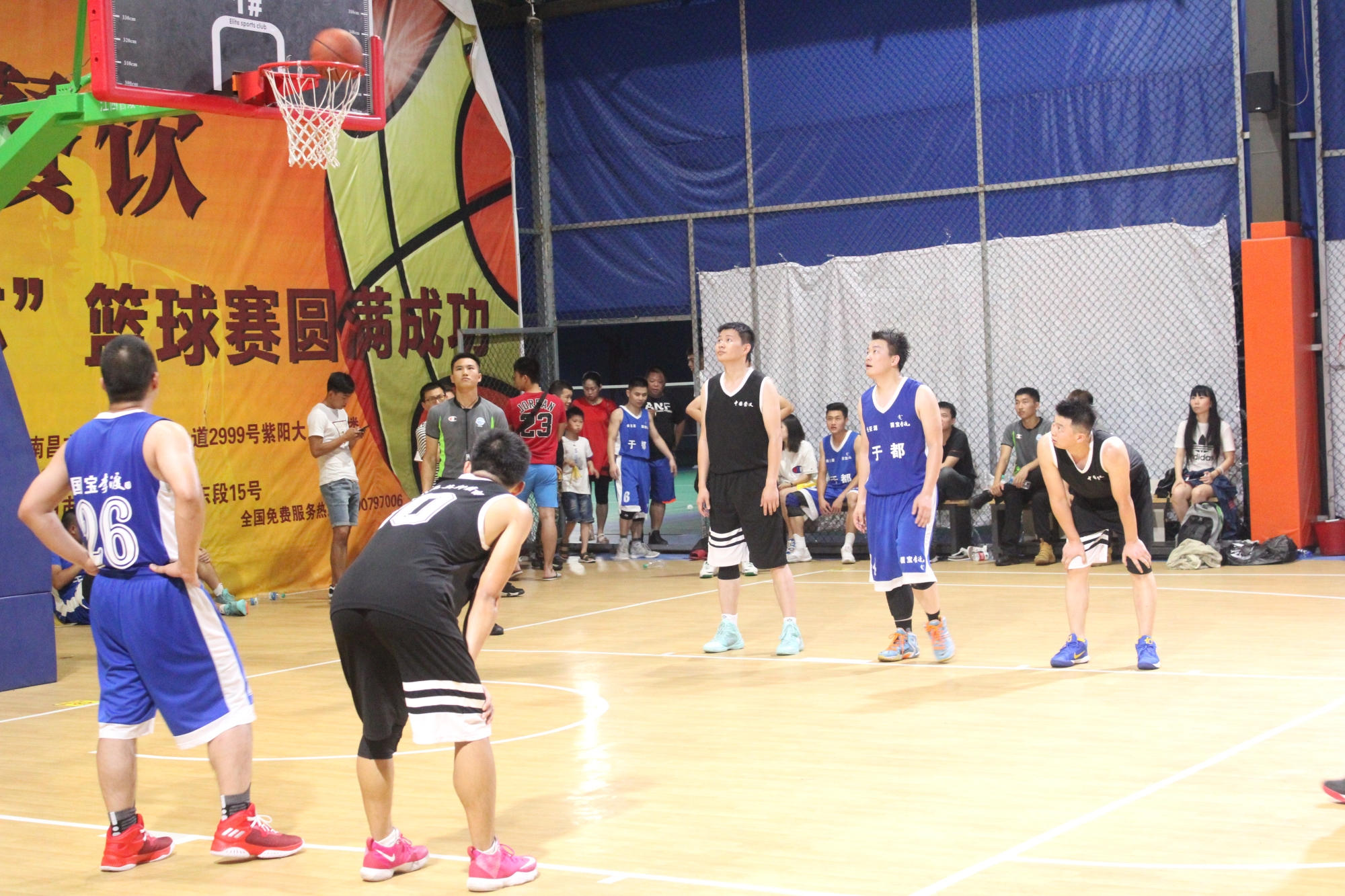 江西篮球联赛抚州对赣州,南昌赣州商会篮球联赛