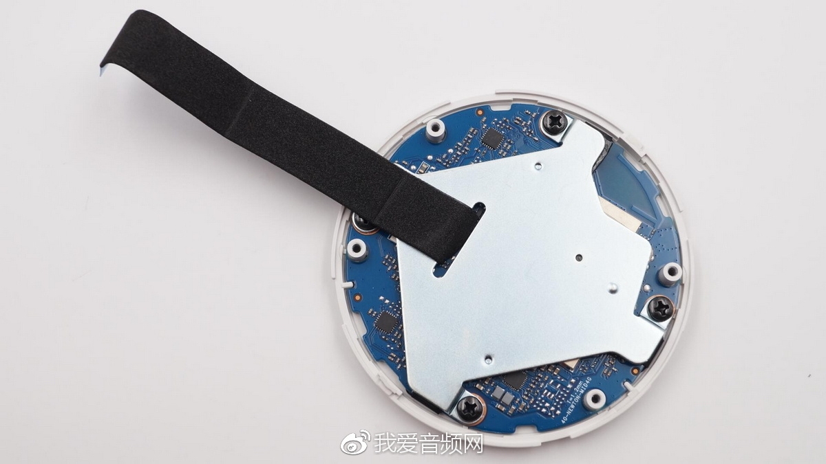 天猫精灵智能音箱boom拆解,天猫精灵智能音箱x3和X6对比