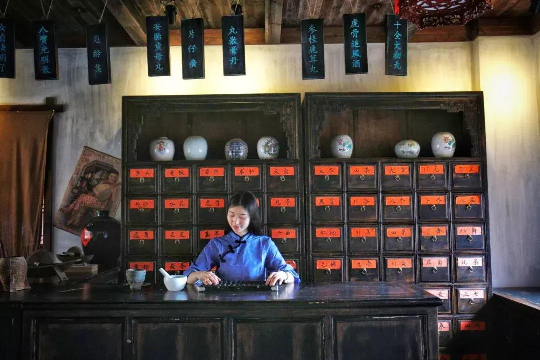 华科毕业生去武大拍毕业照,在武大拍的毕业季宣传片