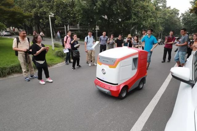 楂樻牎浜哄伐鏅鸿兘鍒涙柊琛屽姩,娴欐睙澶у楂樻牎浜哄伐鏅鸿兘鍒涙柊