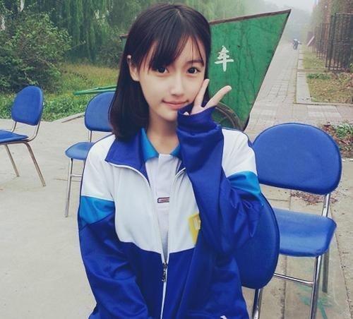 中日学生的差别,日本和中国的学生服装