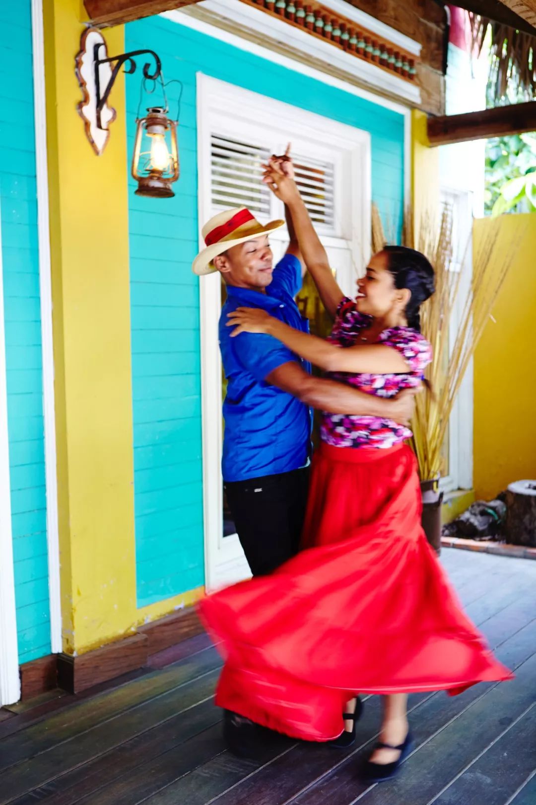 岛国名叫“星期天”，果然很懒很悠闲