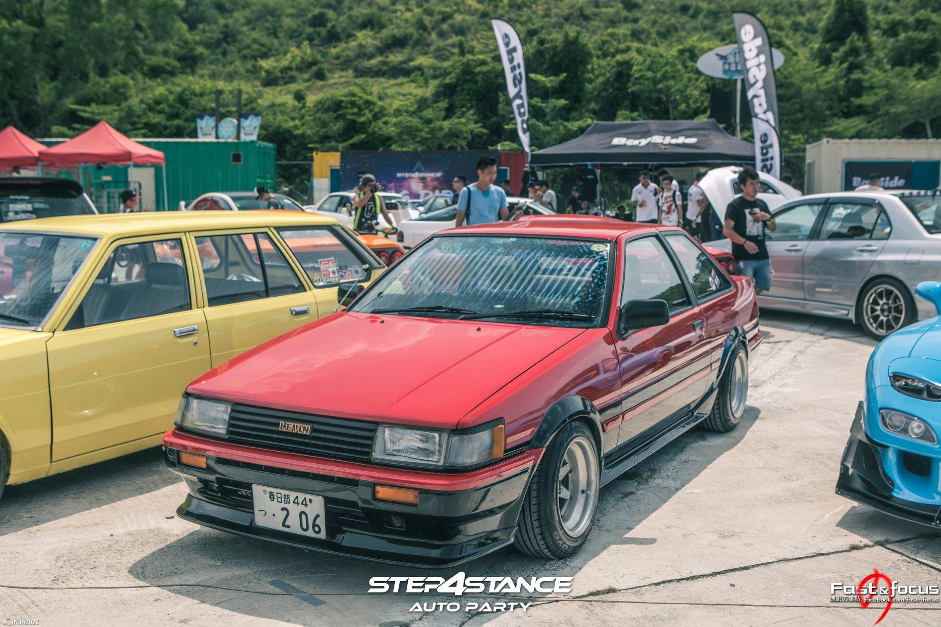 昨天300多部改装车大聚会，怪不得人们都说香港是玩车天堂！