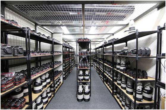 新闻记者有用不完的好器材，你知道他们怎么工作的吗？