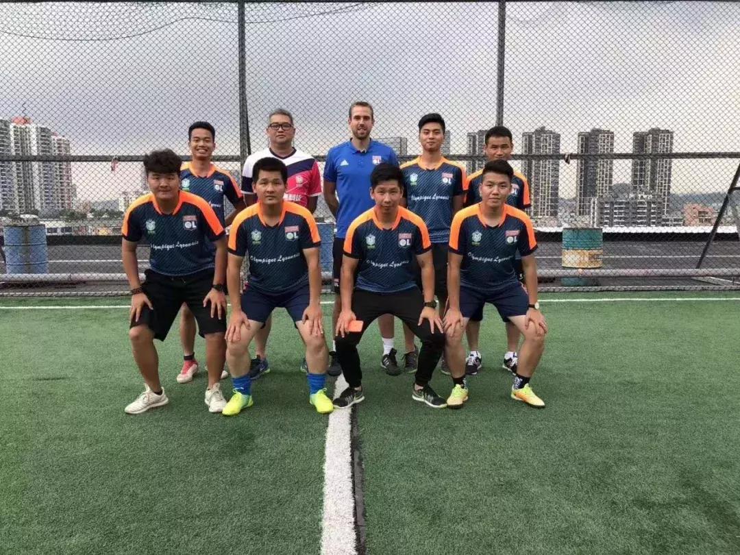 「签约仪式」里昂-碧波联足球青训营