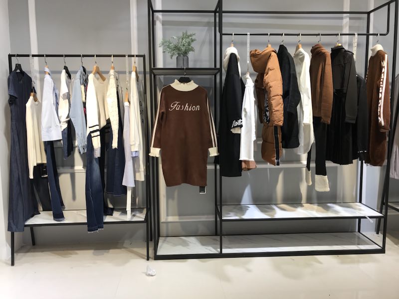 广州服装尾货批发市场怎么拿货,广州名牌衣服尾货批发市场在哪里