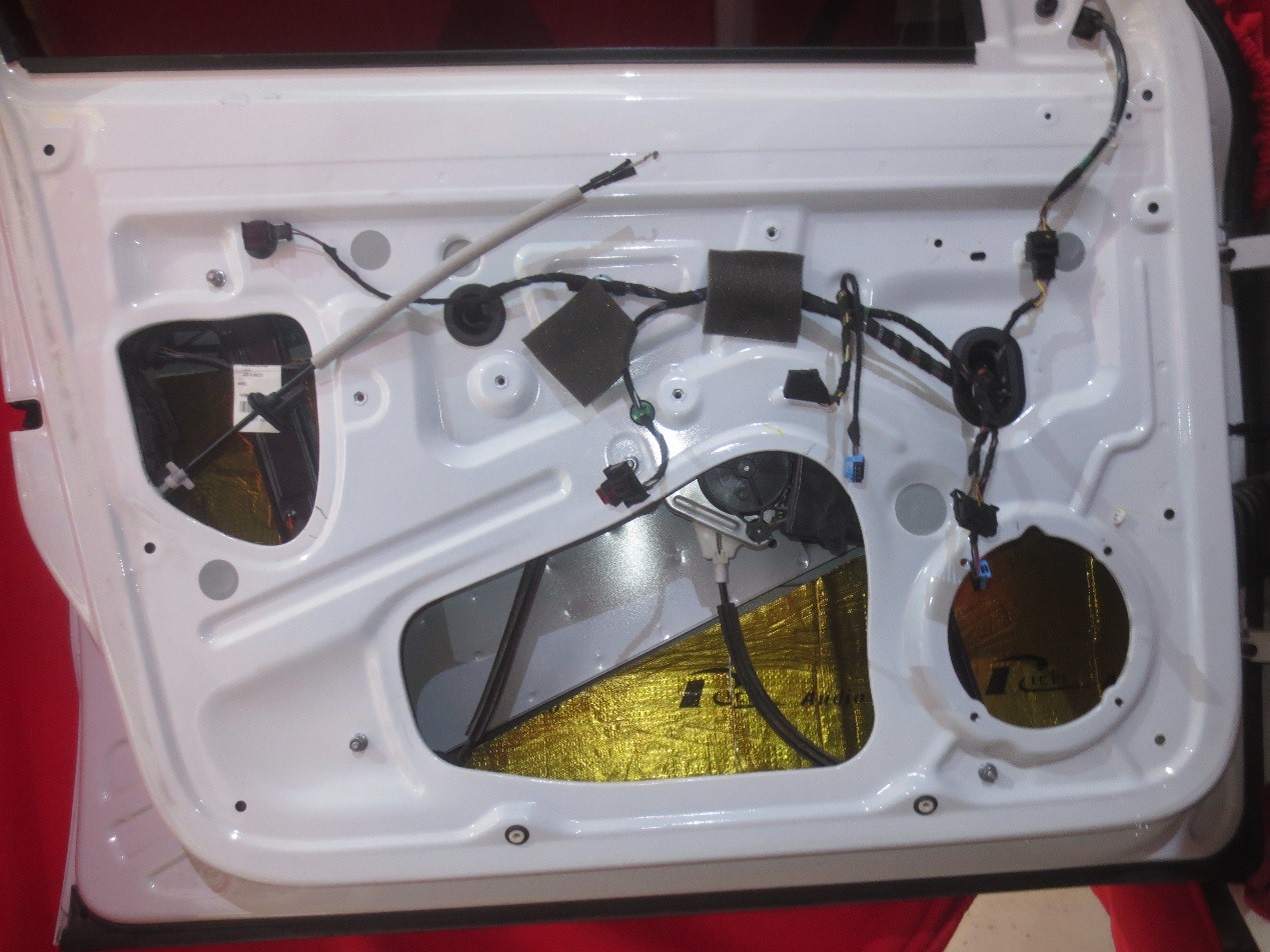 大众朗逸音响怎么只有一边有声音,大众朗逸音响突然不响了怎么回事